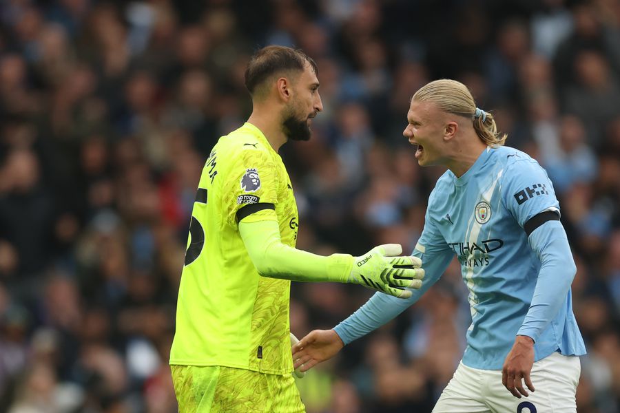 Donnarumma and Haaland celebrating a Manchester City win in the Premier League (season 2025/2026) // PHOTO: Getty Images Gigio Donarumma, put in trouble! Who does the Italian goalkeeper prefer between Haaland and Mbappe:
