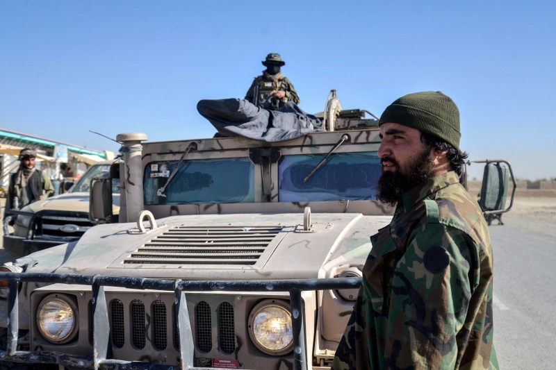 Video border fights between Pakistan and Afghanistan army, Taliban say they killed 58 enemies