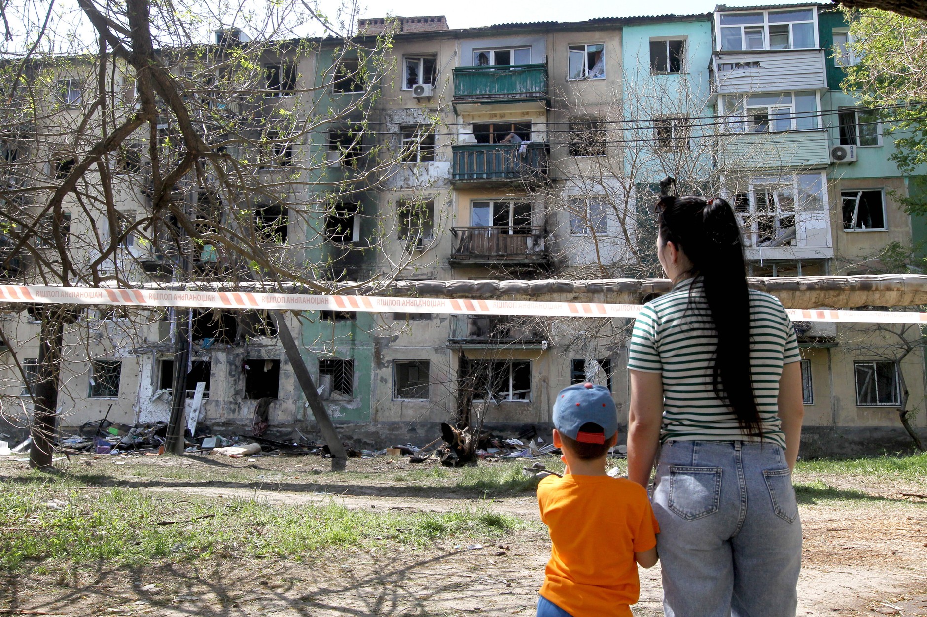 Apartment block after drone attack. Pawłohrad, April 25, 2025
