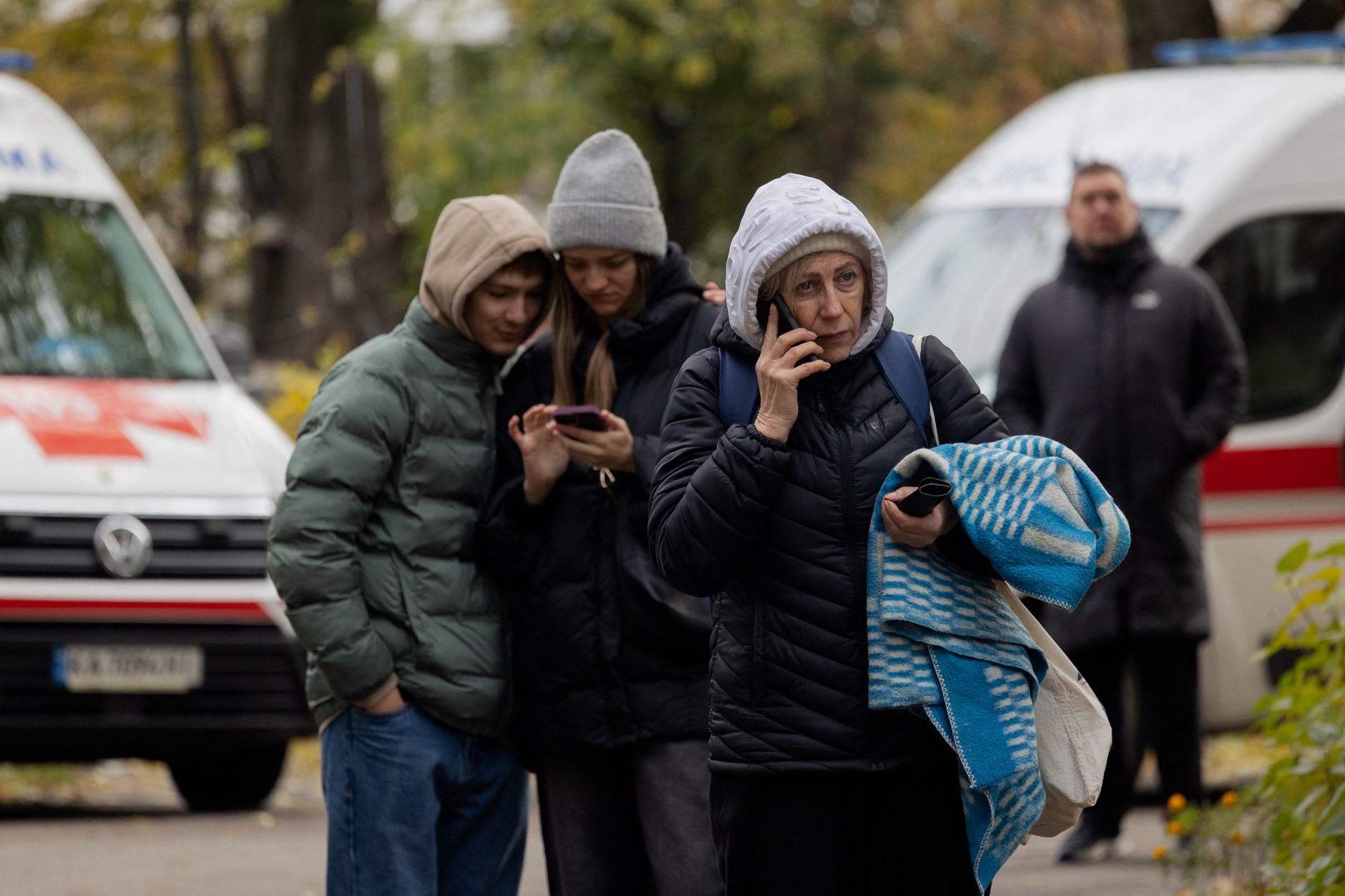 Residents after the Russian attack on Kyiv, October 26, 2025.