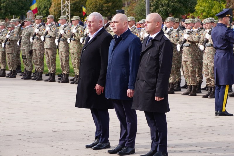Fines after the ceremony in Carei, on Army Day, where Prime Minister Ilie Bolojan was booed