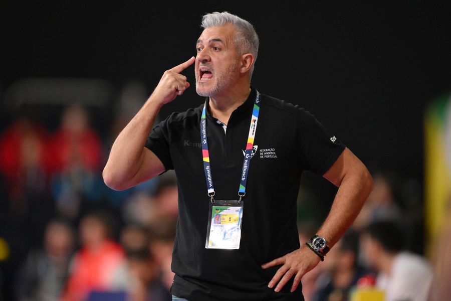 Paulo Pereira, coach of Dinamo Bucharest/ Photo: Getty Images Dinamo - Kielce, in the 6th stage of the Champions League in men's handball