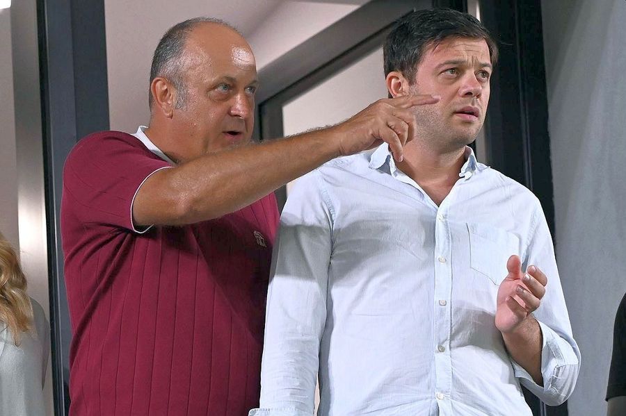 The president of the Superliga who did not receive any salary in the current season: 