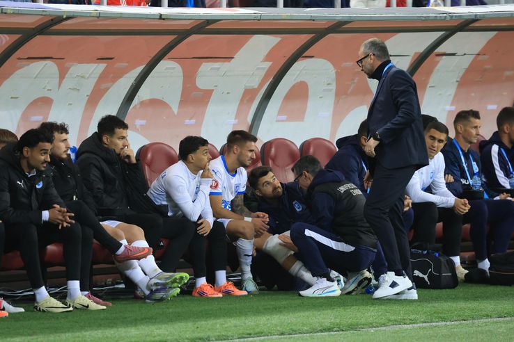 Mihnea Rădulescu was injured in FCSB - Craiova University. Photo. Ionuț Iordache (gsp.ro)