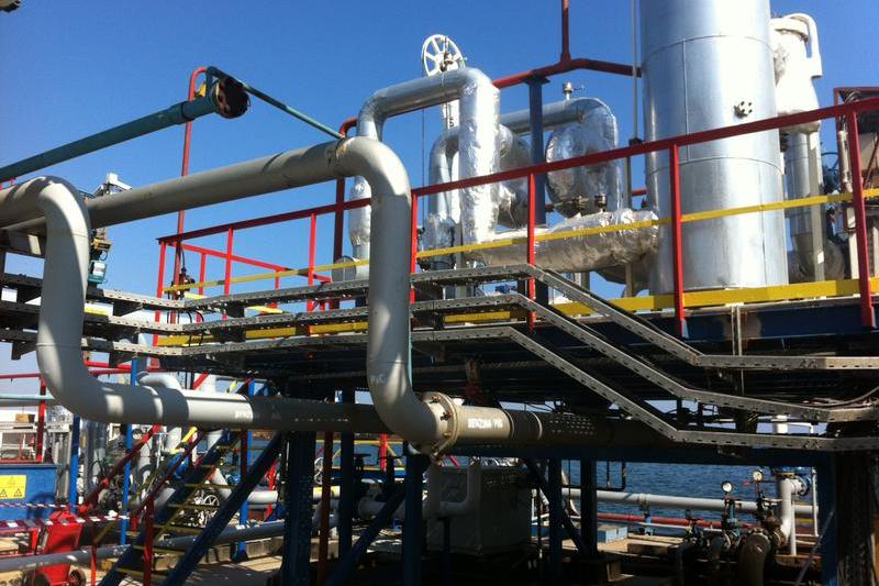 Installations of the Petromidia refinery, photo: Hotnews