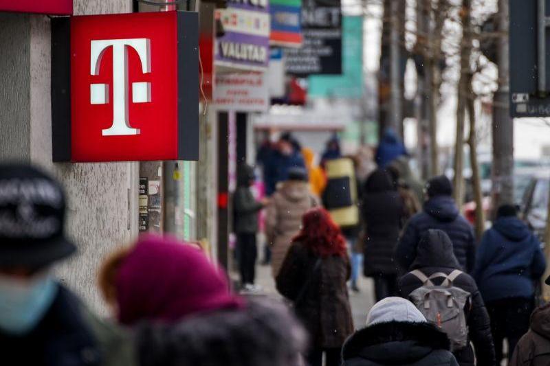 Logo Telekom Mobile, Bucuresti, Photo: Lcva / Dreamstime.com