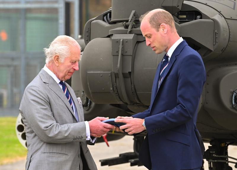 King Charles with his son William, the heir to the British throne, photo: Backgrid / Backgrid UK / Profimedia