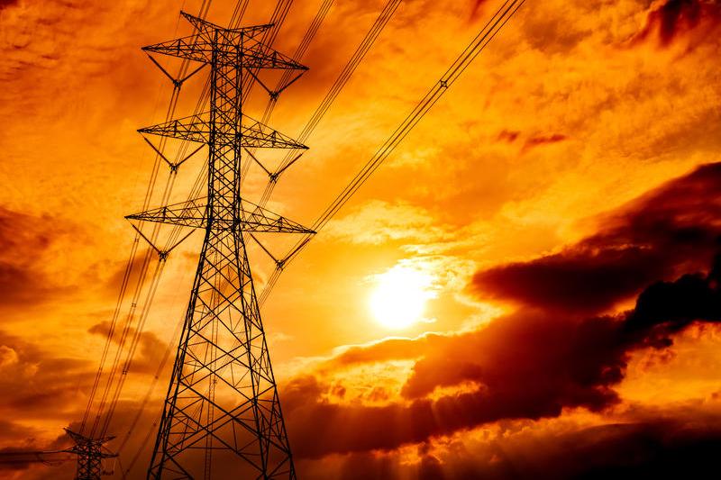 Electricity transmission networks, Photo: Artinun Prekmoung | Dreamstime.com