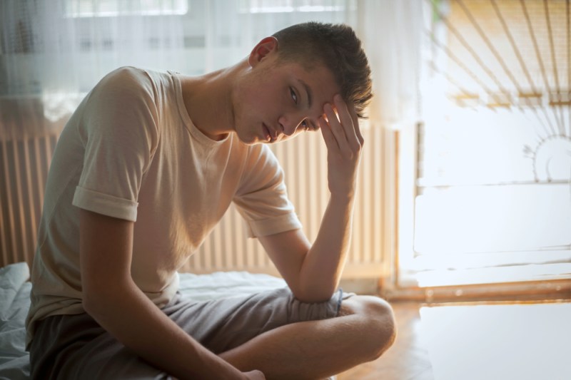 A tired teenager is not lazy, but often only in the counter with his own biological clock. It needs more sleep - not more pressure. Only 15 extra minutes can change everything. Photo: Shutterstock