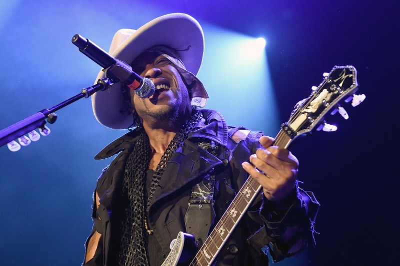 D'Angelo died at 51. Legend of music Soul struggles with a serious affection