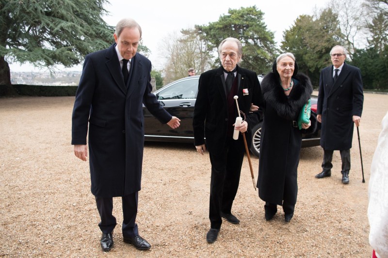 Count de Paris, a descendant of French kings, asks Louvre thieves to return stolen treasures: 'It's something personal'