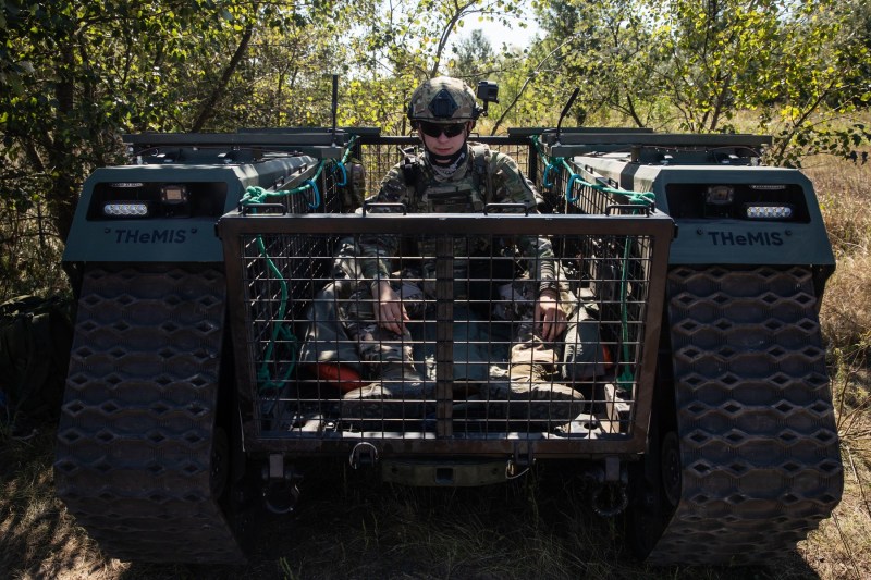 Common agreement for the Dutch and Ukrainian army. A combat robotic company beat the palm with multiple drone producers