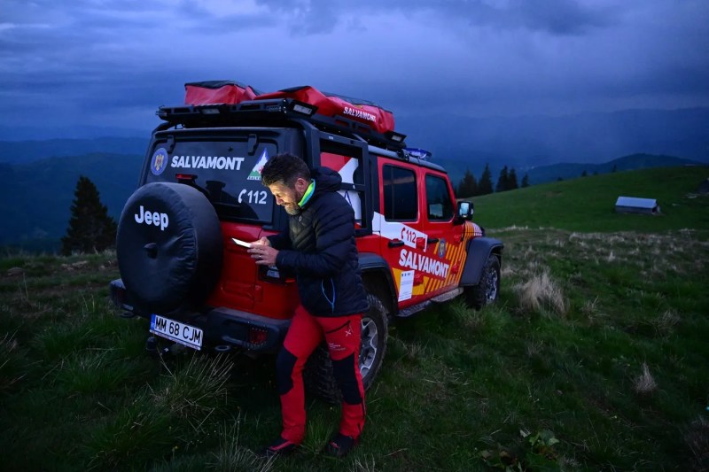 Ukrainian lost in the Maramureş Mountains, sought by Salvamontists. He said it is for a few days in the mountains, without provisions and in light hypothermia