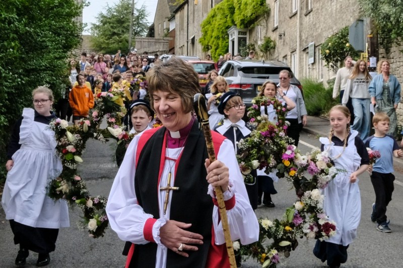 Two women, among favorites leading to one of the largest Christian confessions in the world