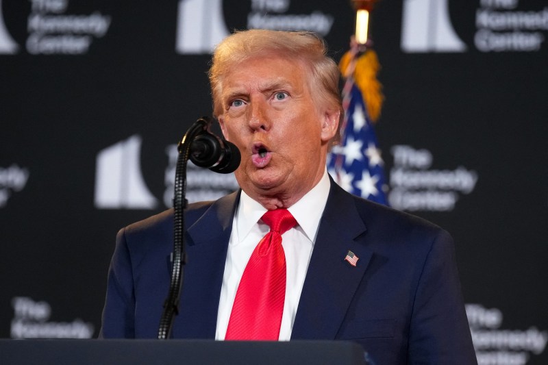Photo Zaharova and Trump, both revolted by the same photo as the American leader,