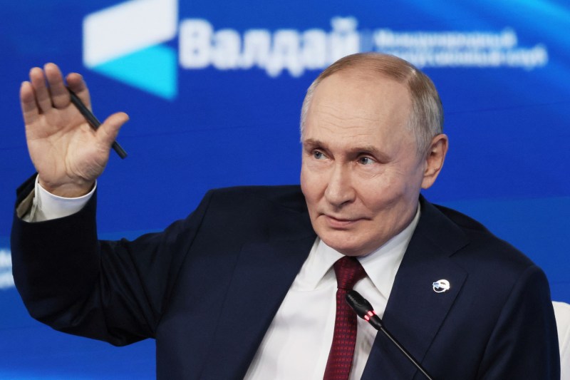 Vladimir Putin Putin openly criticizes the elections in Romania: 