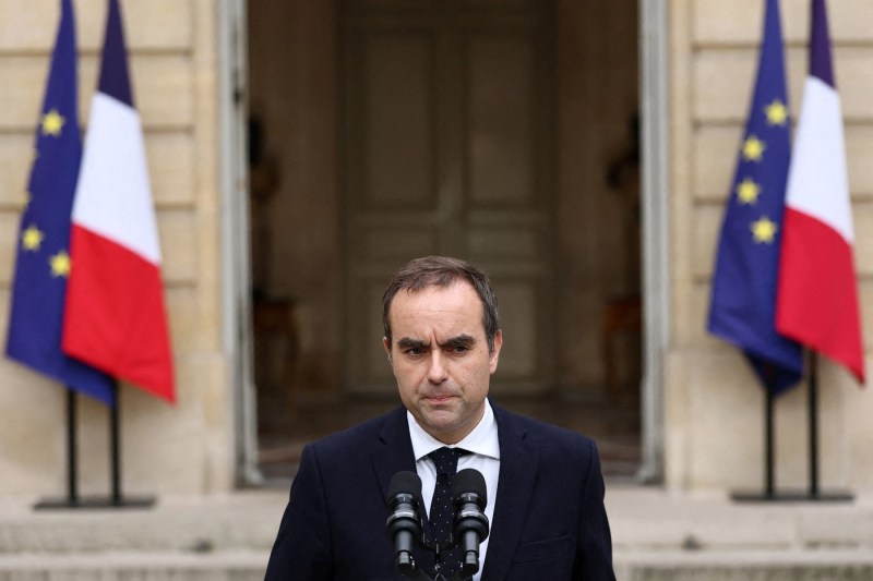 The political crisis in France: Macron grants 48 hours to Lecornu for the