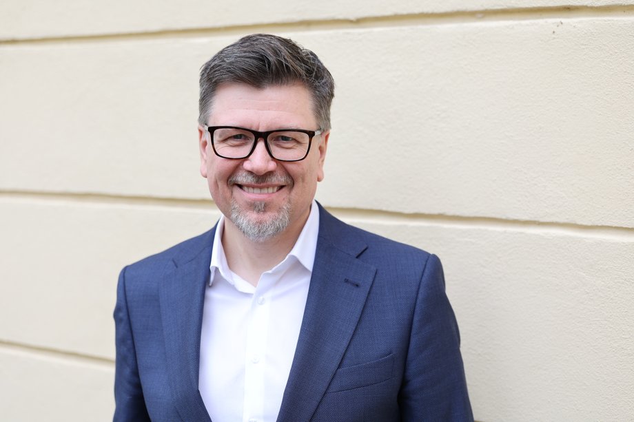 Ph.D. Paweł Kaczmarczyk, prof. student, Department of Population Economics and Demography, Faculty of Economic Sciences, University of Warsaw
