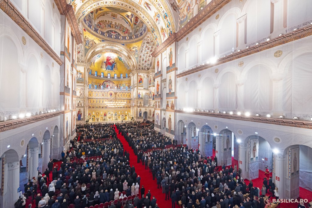 Consecration of the painting of the National Cathedral. Photo: Romanian Patriarchate