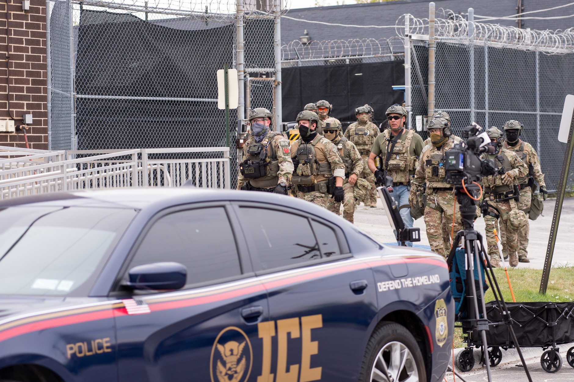 ICE officers during clashes with demonstrators protesting against deportations, Broadview in Illinois, September 19, 2025.