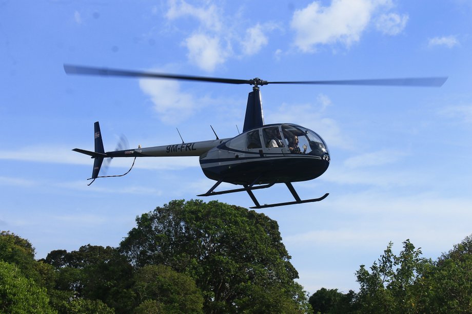 An example of a Robinson R44 helicopter