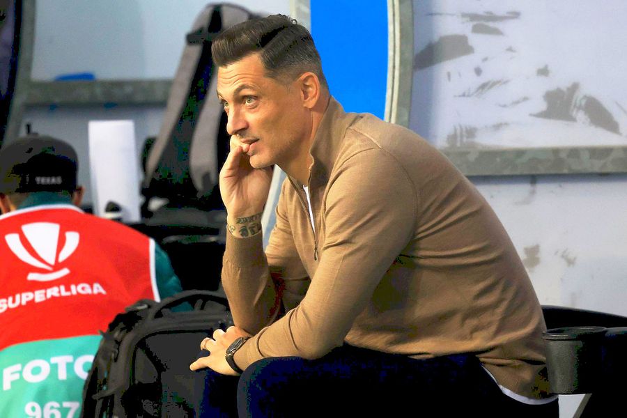 Mirel Rădoi surprisingly closed his accounts with Craiova after a promising start to the season / photo: Ionuț Iordache (GSP.ro) He won the League 1 title and warns us from Sarajevo: