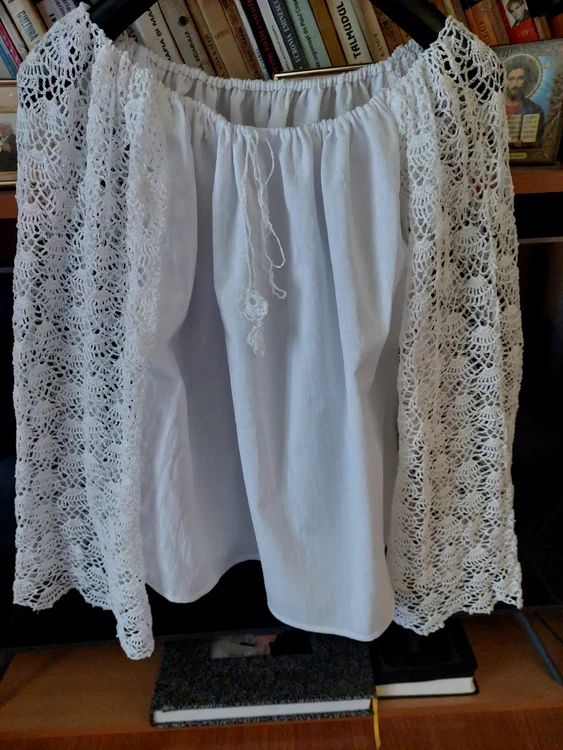 From stitched shirts he went to lace shirts PHOTO: personal archive