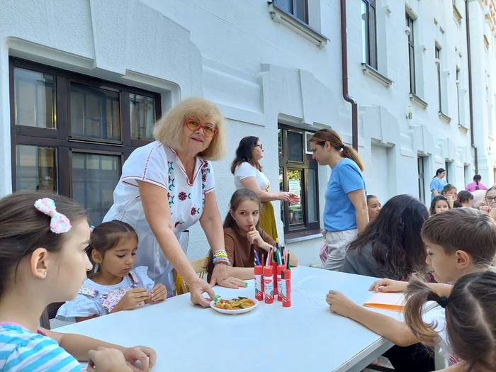 Meetings with children eager to learn are always a joy PHOTO: Ana Chitulescu