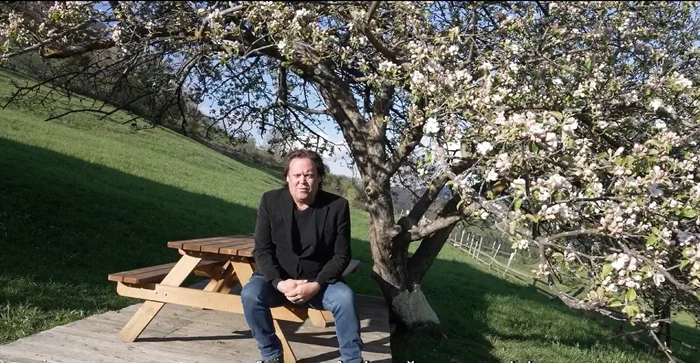 Charley Ottley filming for Discover Oltenia. PHOTO: video capture