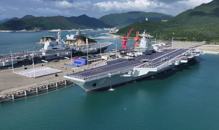 The Fujian aircraft carrier entered service PHOTO profimedia