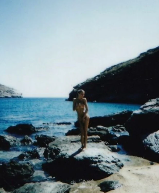 Annekee Molenaar posed naked, on vacation Photo/Instagram