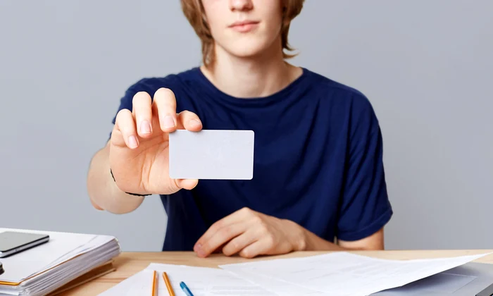 The new electronic ID cards bring more responsibilities. SOURCE: Freepik.com