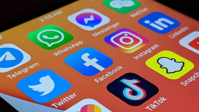 social media 6557345 1280 jpg