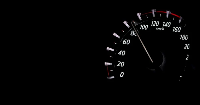 Image of a odometer indicating a speed of 80 km/h