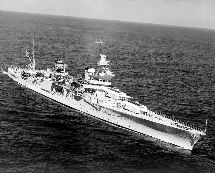 USS Indianapolis cruiser/PHOTO:X