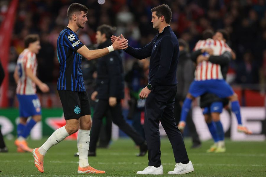 Fabio Capello criticizes Cristi Chivu for two things: 