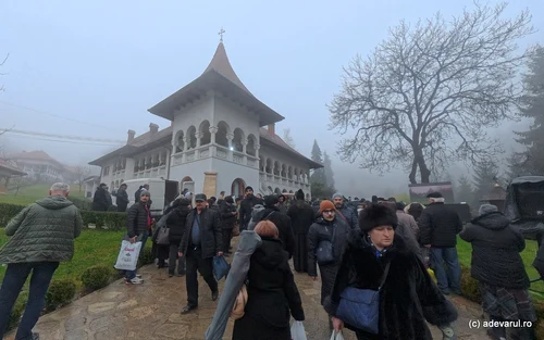Pilgrimage to Prislop monastery. Photo by Daniel Guță. TRUTH