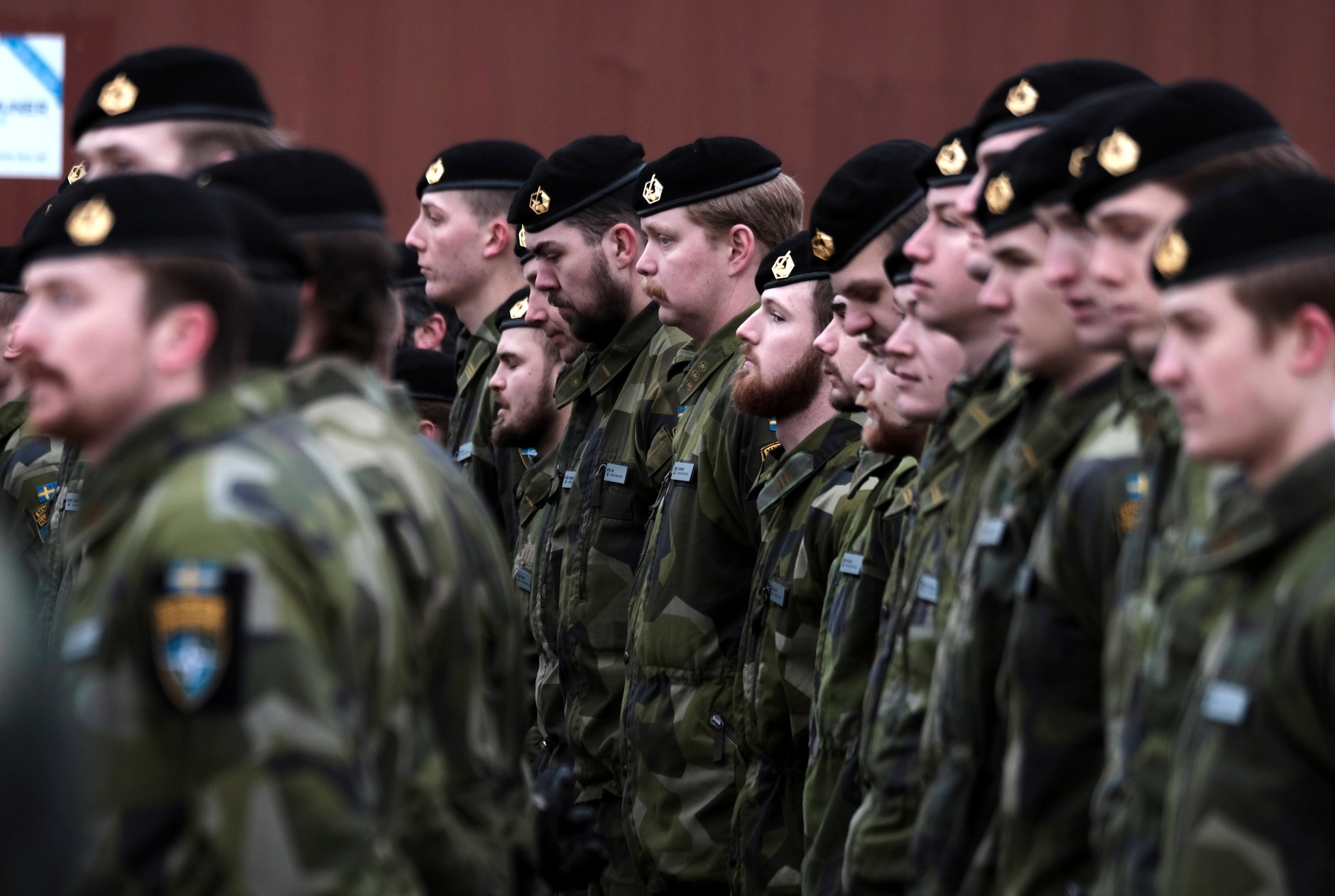 Szwedzcy żołnierze dołączają do wielonarodowej brygady NATO w bazie wojskowej Adazi na Łotwie, 7 lutego 2025 r.