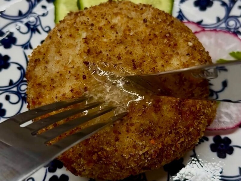 Prepare these tender and delicious minced chicken cutlets. The secret of incredible juiciness is in the filling