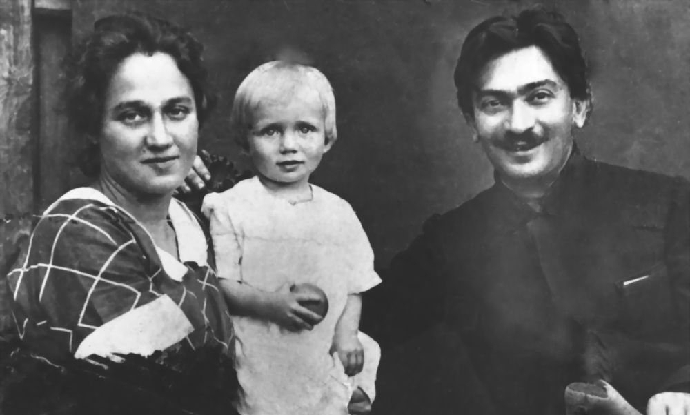 Professor B.L. Brooke with his wife and daughter
