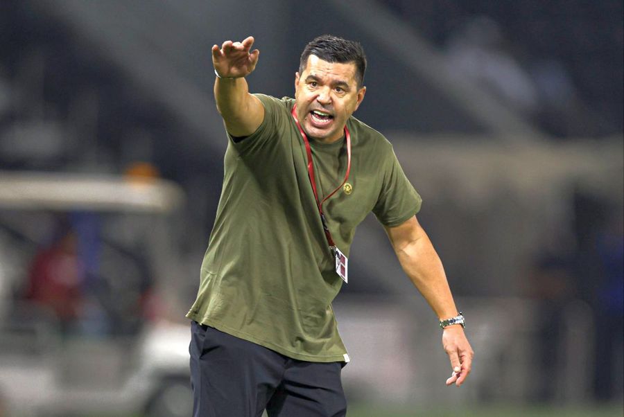 Cosmin Contra, decisive victory on Al Arabi's bench. PHOTO: X Cosmin Contra, verdict in the possible duel with Italy for World Cup qualification » Prediction for Inter - Milan: