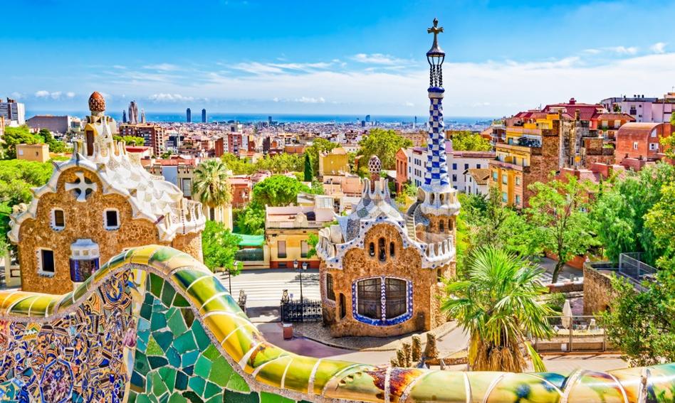 4.5 million people a year in Park Guell. Barcelona will close the door to its tourist attraction