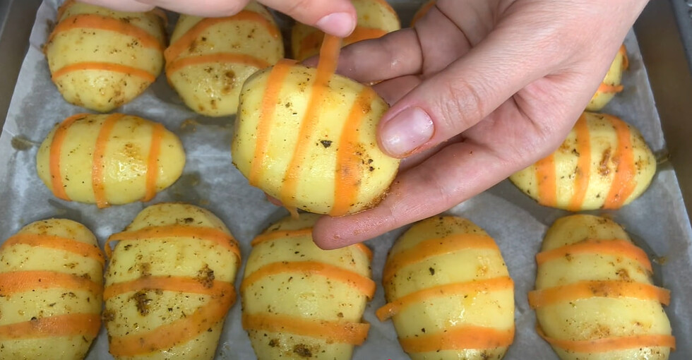 Potato boats are a hearty and delicious appetizer made from simple ingredients. Recipe with photo tips 1