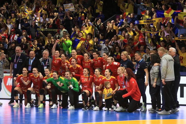 Images of the joy after Romania's victory over Japan/PHOTO: Ionuț Iordache (GSP.ro)