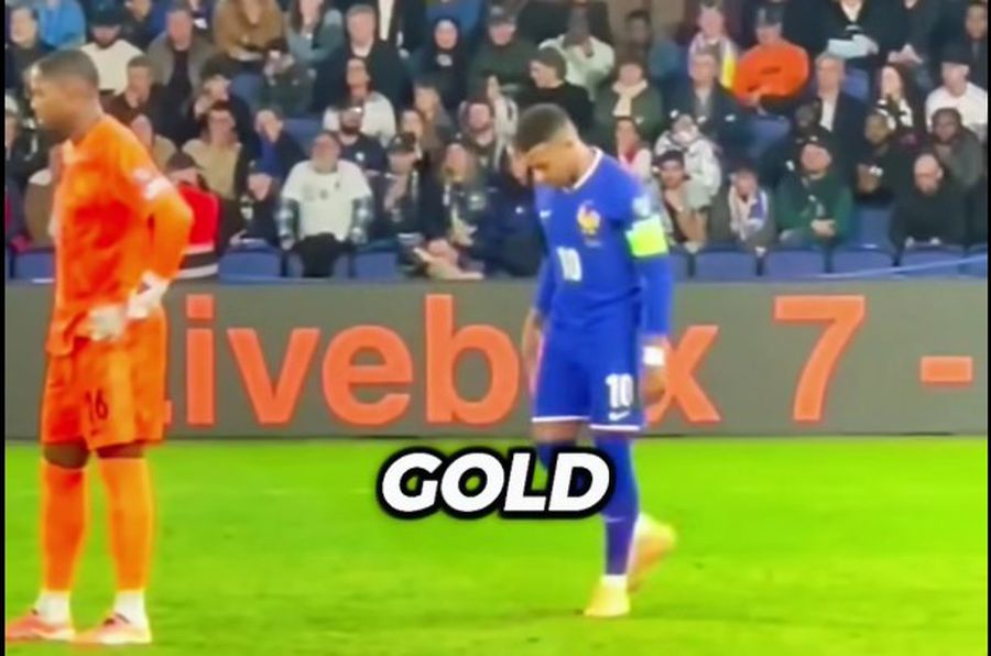 Kylian Mbappe stuck the toe of his boot into the grass near the penalty spot in Ukraine's penalty area / Photo: Facebook Footballfun They caught Kylian Mbappe's secret trick! » How he helps his team not to concede a penalty goal