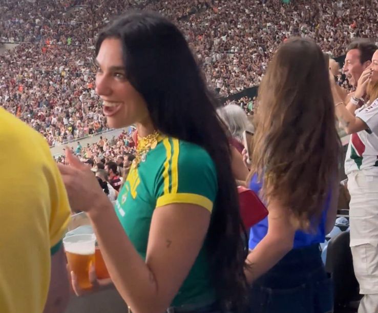 Dua Lipa at Flamengo - Fluminense