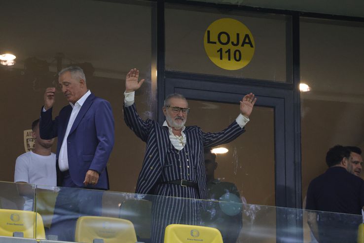 What Gigi Becali did at halftime of the match between FCSB and Aberdeen // photo: Ionuț Iordache