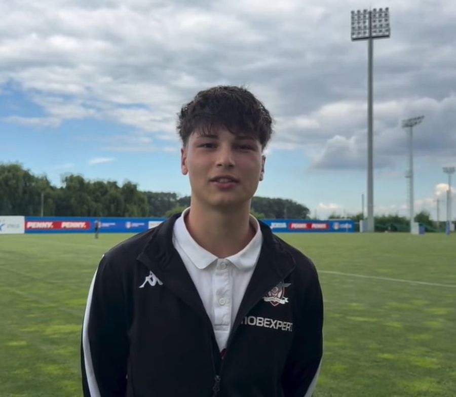 Victor Marin, 16 years old, could be excluded from Rapid because of the attitude adopted by his father in Craiova The aggressor from Craiova U17 - Rapid U17 explains the robbery of his parents: