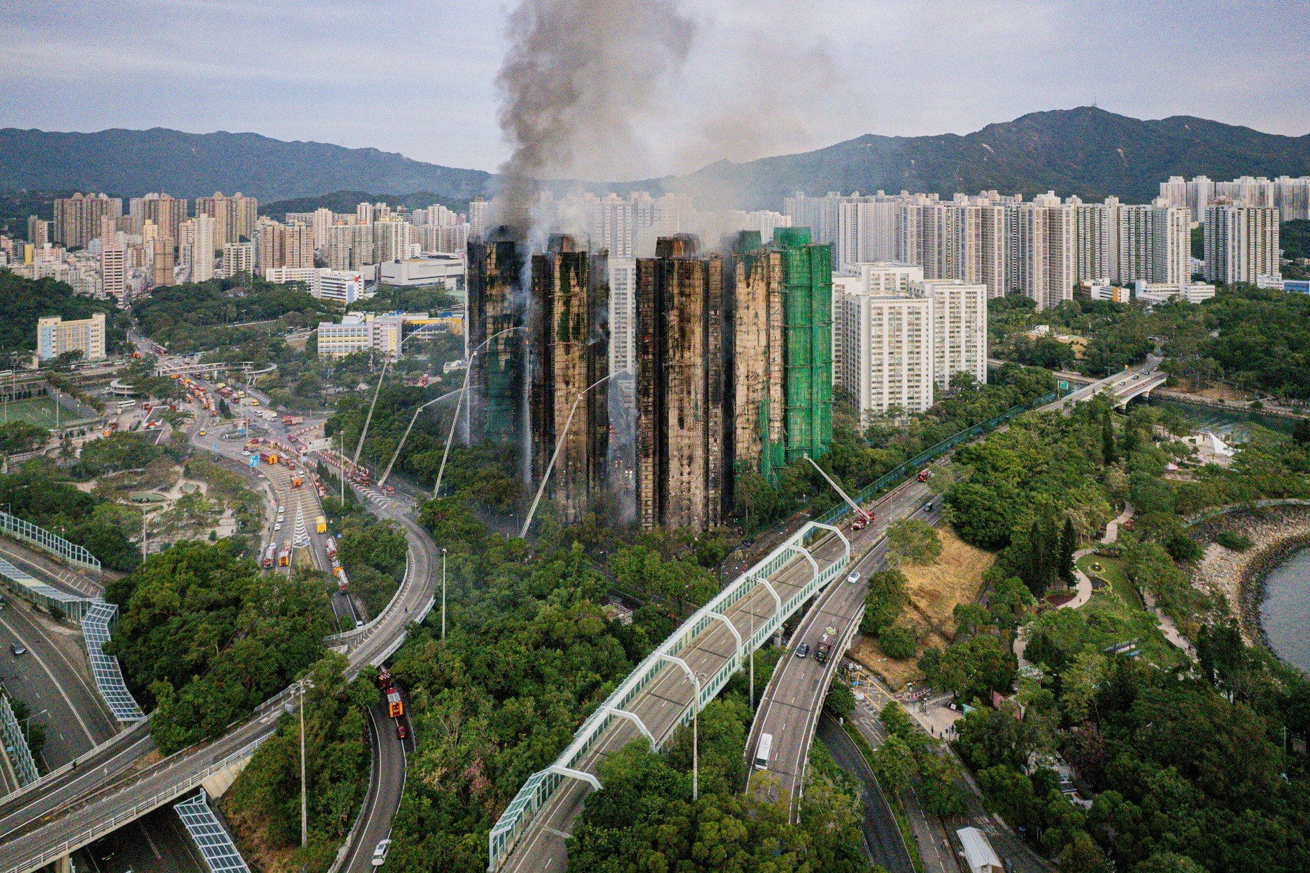 epa12551666 - CHINA HONG KONG FIRE (Major fire breaks out in Hong Kong, leaving at least 44 dead and 279 missing)