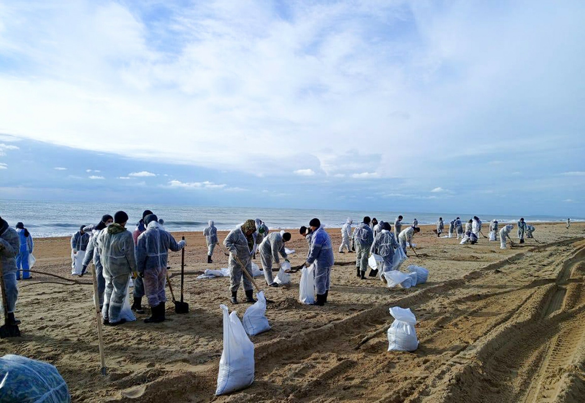 Work on the beach in Anapa, January 2025